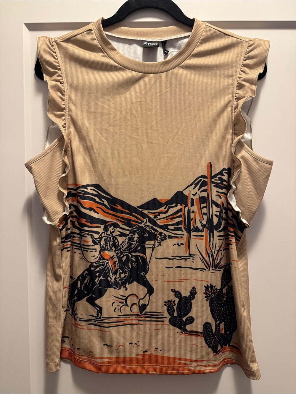 🆕 Cruel Denim Ruffle-Trim Desert Rider Graphic Tank Top in Beige. XL. NWT!🔥🔥